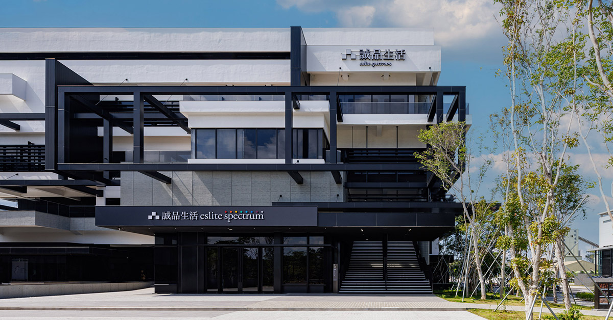 台南最大誠品開幕！6大亮點：兩層樓高書牆、獲國際設計大獎