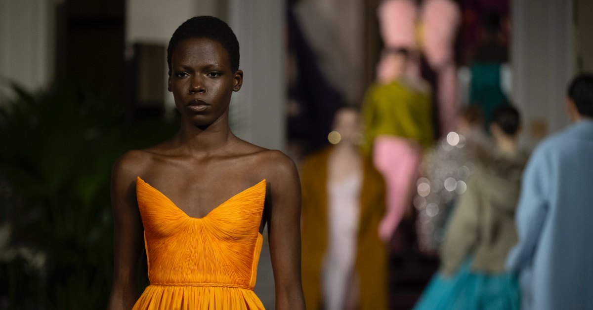 【時髦經濟】2024精品集團戰開打！不讓LVMH專美於前，BV、YSL母公司開雲5大策略，準備在新年搶下營收王寶座！