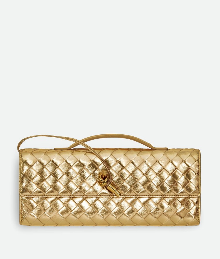 Bottega Veneta經典符碼除了皮革編織還有它！「金屬扭結」將成下一個品牌熱門元素?