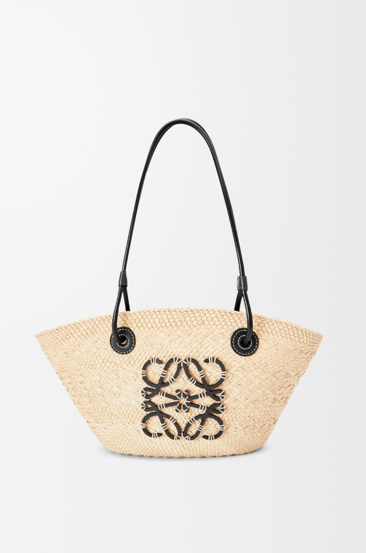 Loewe 2025夏季草編包推薦Top8！托特包將秒殺，水桶包3萬有找