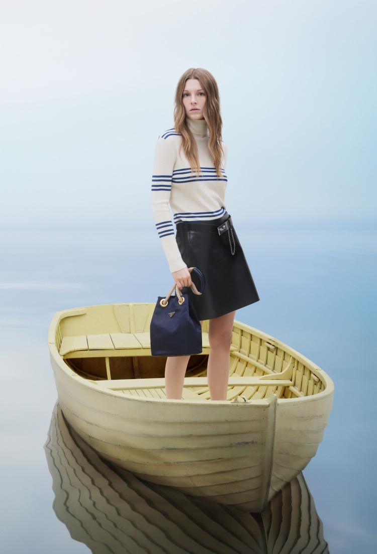 Prada尼龍包「Mariner」4重點：全新托特大包Aespa Karina穿搭示範