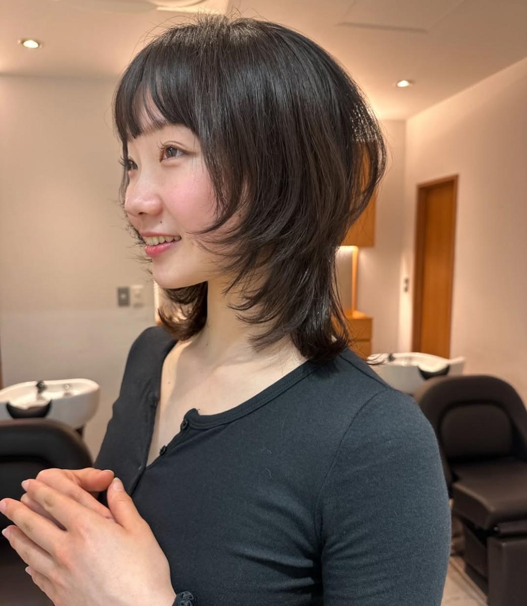 高層次中長髮推薦7：小臉輪廓剪