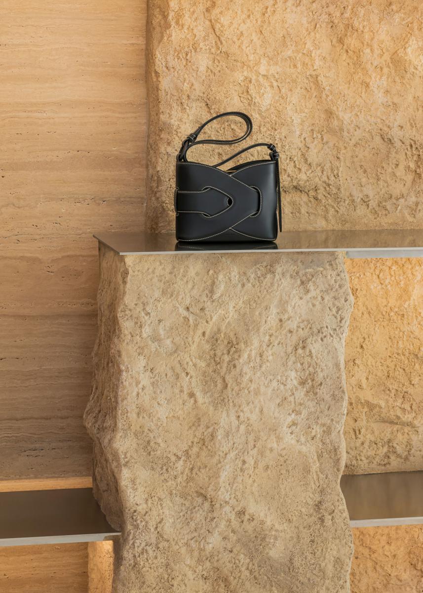 Polène包款實用與造型兼具，加上平易近人的定價，深受女生喜愛。