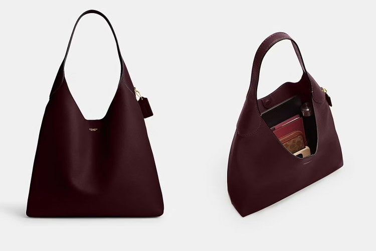 Coach暗紅色Brooklyn 39托特包，商品價格 NTD 19,800。