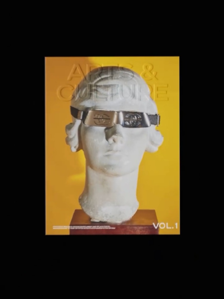 香奈兒出招強化藝術DNA，品牌首本藝術文化雜誌《Arts & Culture Vol.1》正式登場，由香奈兒藝術、文化與傳承部門總裁Yana Peel主導策劃，內容聚焦品牌五年來與藝術家、文化機構的合作