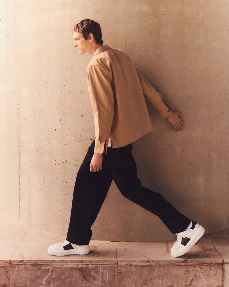 夏天穿搭必備鞋款 Top5！Hogan 超人氣 H-Stripes 全面升級，網友詢問度高