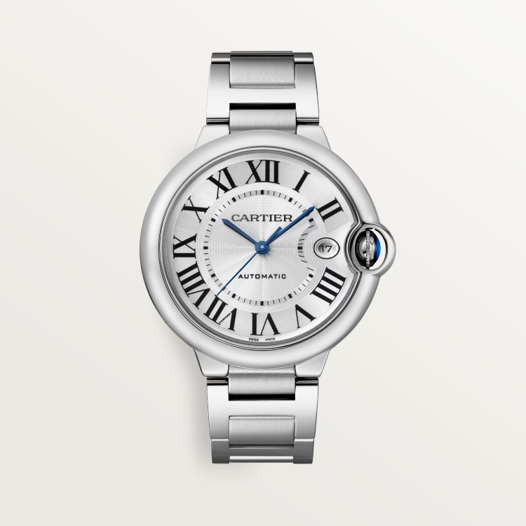 2007年，卡地亞推出 Ballon Bleu de Cartier 腕錶，一款以渾圓錶殼、浮雕錶冠與優雅曲線顛覆傳統印象的傑作。