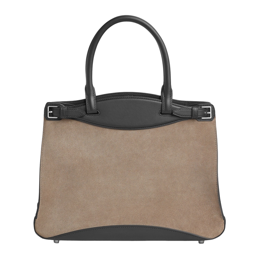 這只名為「Bridon」的提包，看似簡單的外型實質上則再一次挑戰 Hermès 工匠的製包技法。