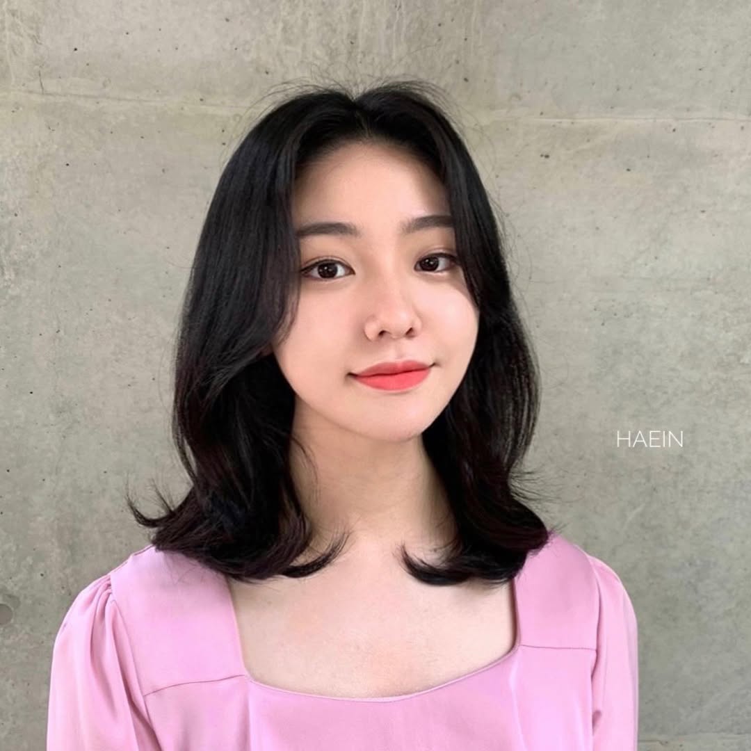 及肩髮型推薦3：氣質S捲