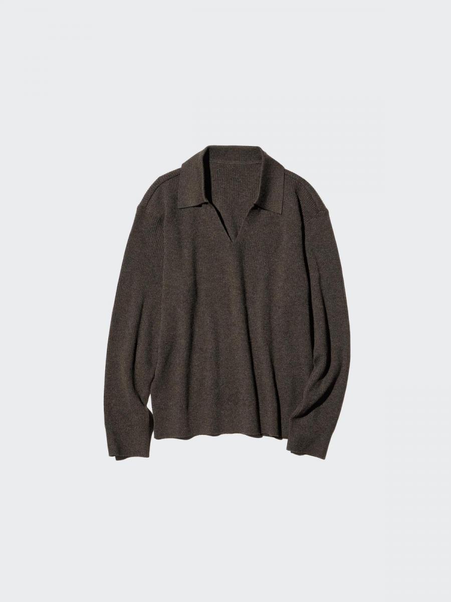 這幾年靜奢風潮延燒，帶有「老錢」感的服裝成為主流，在這次的新品中 Uniqlo 推出一件可機洗的針織 Polo 衫，從配色到面料，都能讓你感受到靜奢風潮的時髦感。