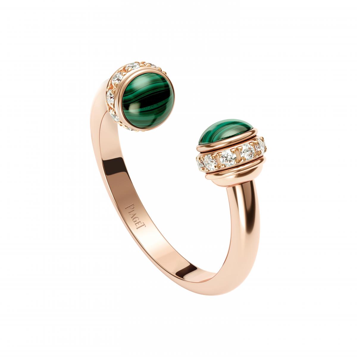 孔雀石以層疊的綠色紋理聞名，如同大自然的年輪，記錄著時間的流動。它的條紋宛如孔雀羽毛的眼睛，充滿律動感，常被認為能吸收負能量，帶來守護。