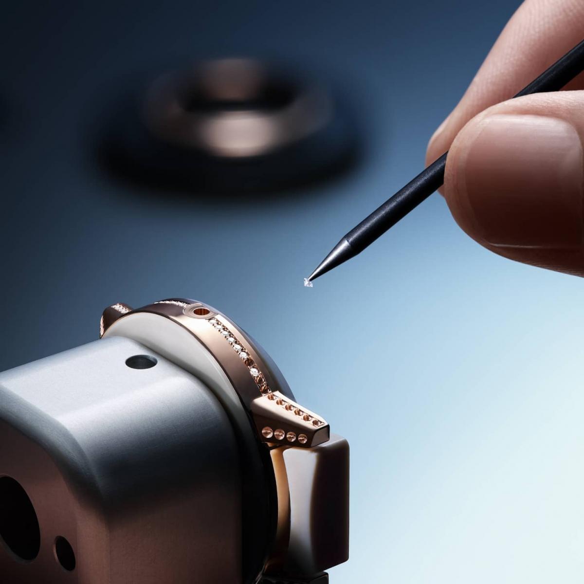 高級珠寶工藝腕錶，常見問題一篇解答。