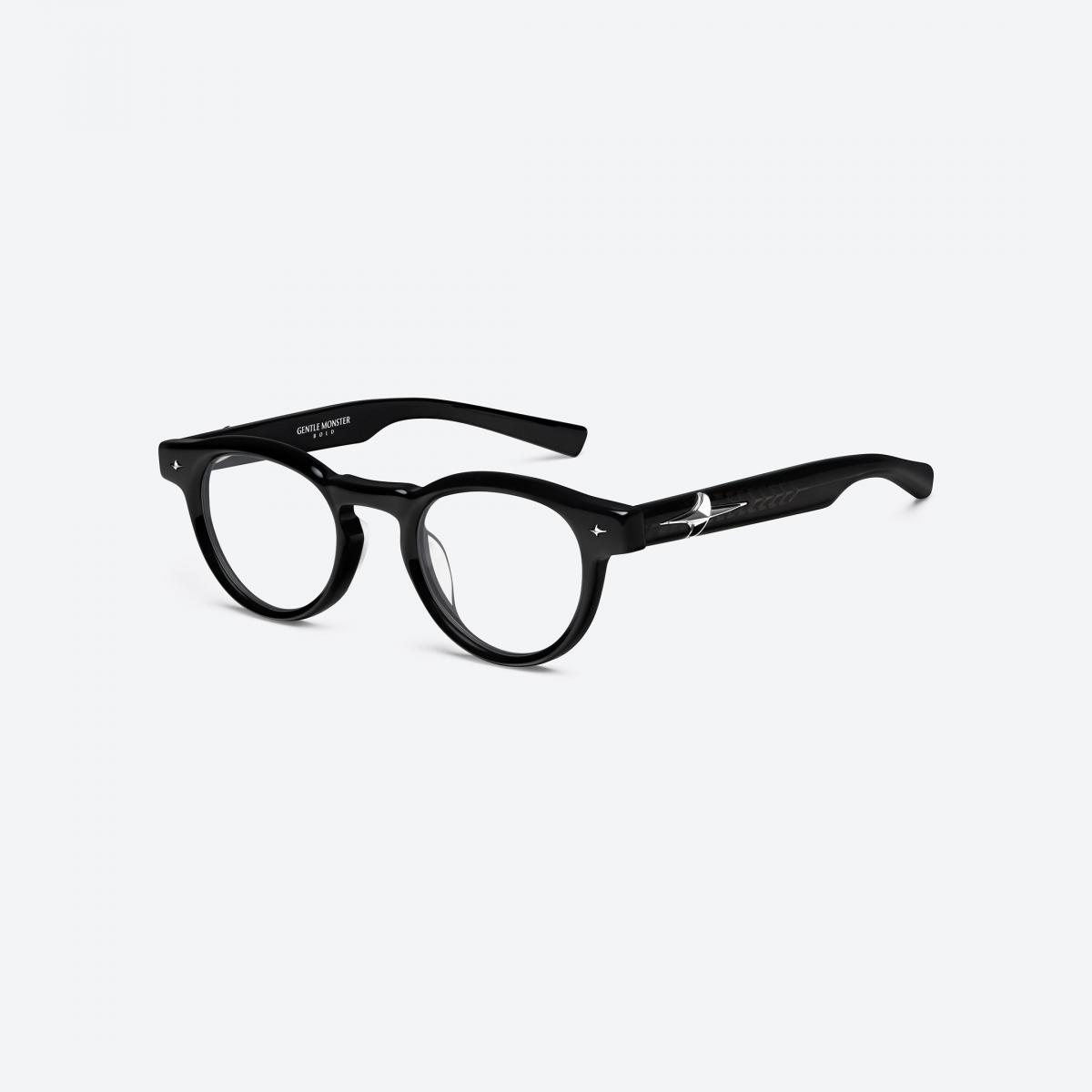 「Von 01」這款膠框眼鏡，在看似簡單的線條下用金屬釦件點綴，整體在容易上手的搭配性中又不失風格。