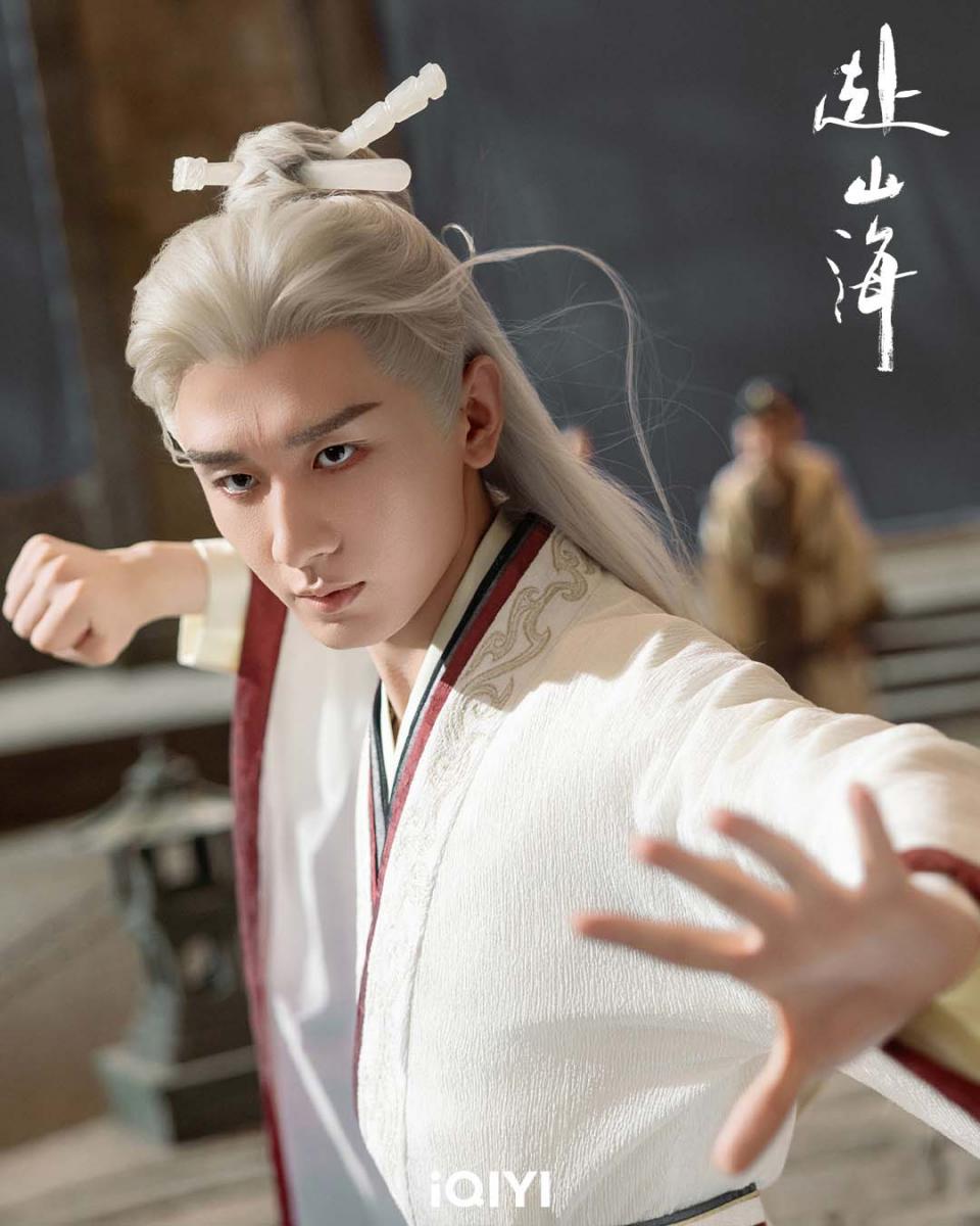 這種「外患壓境＋內鬼作亂」的雙重危機，使故事氛圍緊繃，觀眾在觀賞之餘也不禁思考