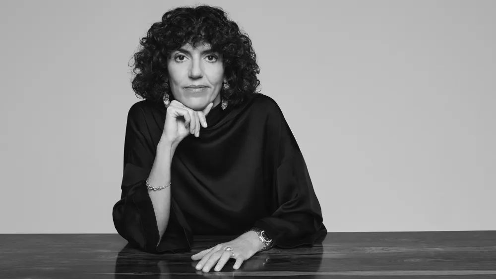 開雲新執行長 Luca de Meo 上任至今，公司股價已上漲 75%，最新市值達到 363 億歐元（約 1.3 兆新台幣）。執行長在股東大會上承諾將迅速做出明確且堅定的選擇，並在年底前展開一系列重大措施。此外，旗下品牌 Gucci 也迎來了全新執行長 Francesca Bellettini（法蘭西絲卡&middot;貝萊蒂尼）。她曾主導 Saint Laurent 成功轉型，是集團內部最具實戰經驗的重要成員。