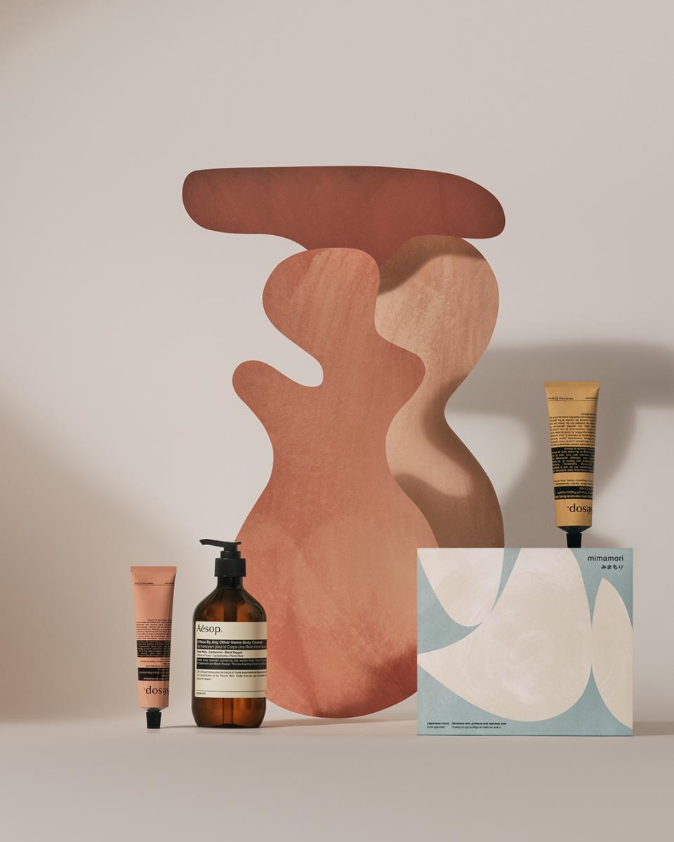 根據《Amazon》的熱銷排名，Aesop 銷售最佳的商品依序為：第一名「尊尚芳香手部清潔露」、第二名「天竺葵身體潔膚露」、第三名「賦活芳香手部清潔露」、第四名「賦活芳香護手霜」、第五名「天竺葵身體去角質露」。儘管 Aesop 的香水產品獨具特色，表現亮眼，但作為起家於護理產品的澳洲品牌，其專注於高品質植物萃取與抗氧化成分，已獲得市場高度認可。