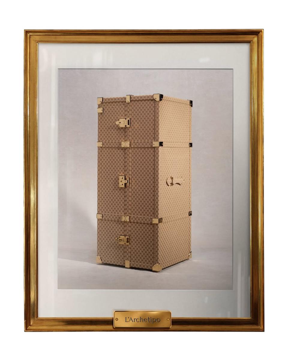 本次的發布無疑是 Demna 為明年二月登場的實體秀做的一次預熱，同時也展現對於品牌深度的理解，翻開品牌過去的歷史，再藉由自己的眼光續寫 Gucci 未來的篇章。