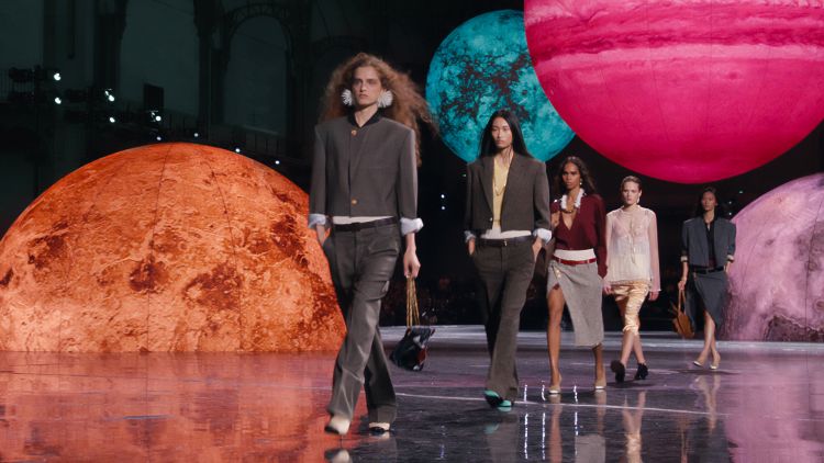 Chanel在Matthieu Blazy掌舵下，自由、自我表達成為核心，重新定義當代優雅。