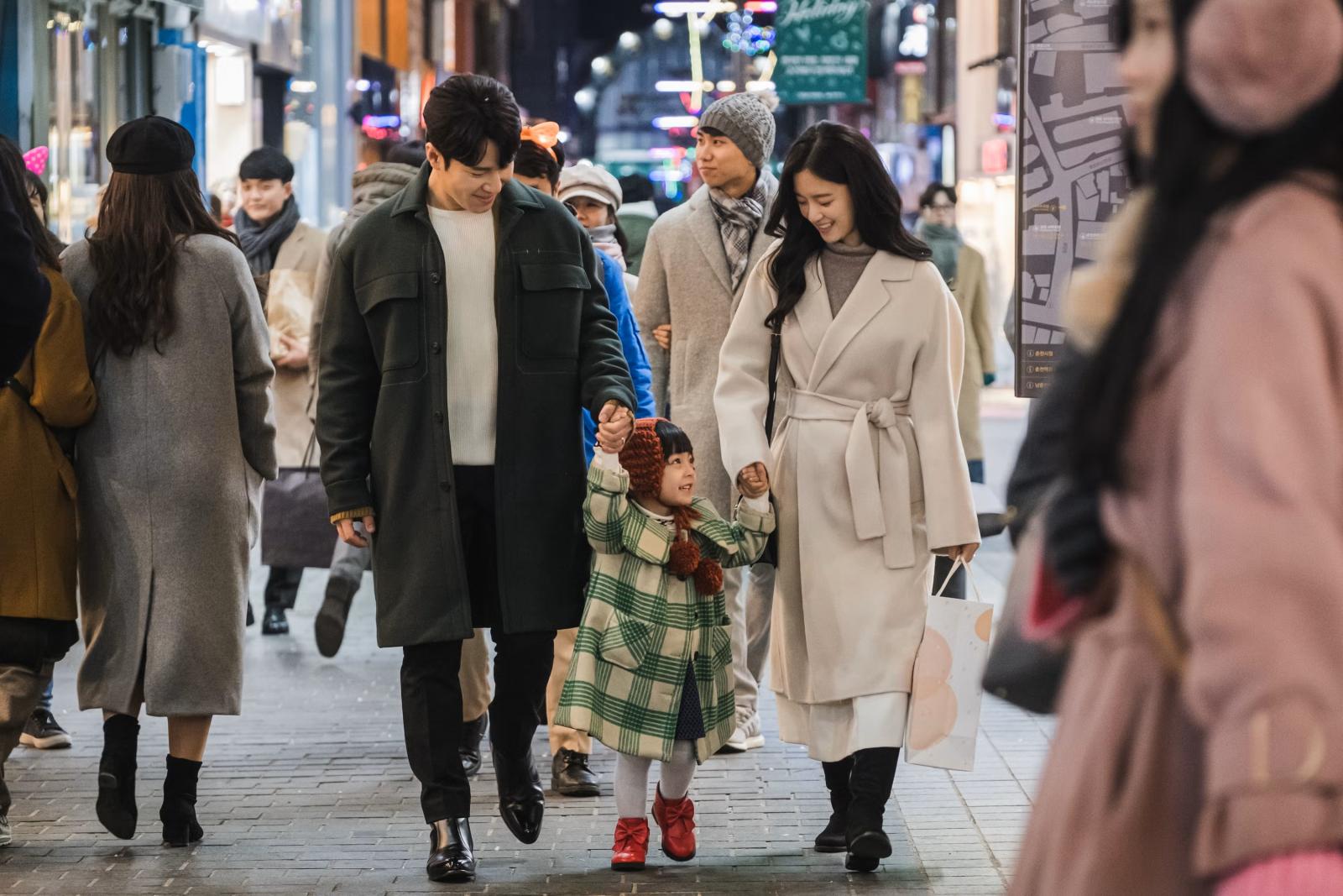 《哈囉掰掰,我是鬼媽媽》劇照