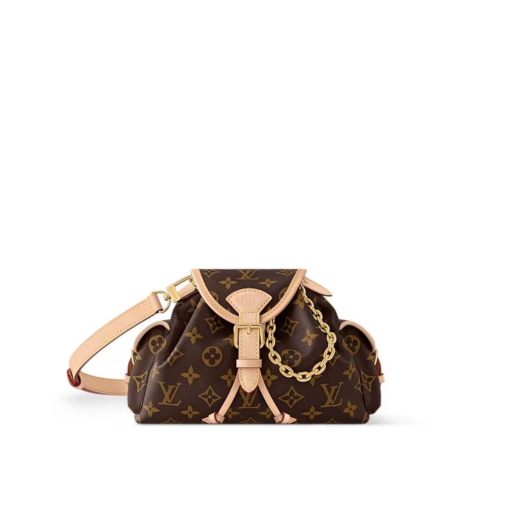 如果正在找一款造型感強的包款，那「Odyssée」絕對可以列入首選！該包款問世於 2025 早秋系列，具有曲線的包身，加上束口的設計以及分層的外口袋，讓包款整體不僅實用性高