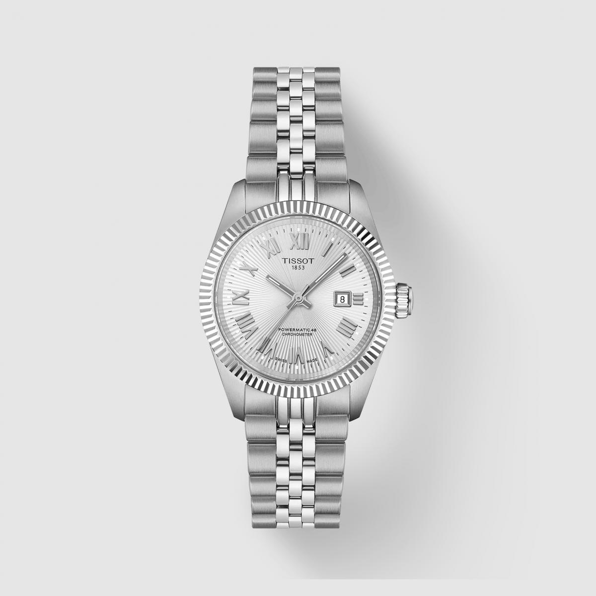 天梭 Ballade 系列將經典與性能融合得恰到好處。它的凹槽錶圈設計靈感來自高級時計，讓整體更具立體層次。羅馬數字時標與銀色面盤細節優雅而精準，透過透明後底蓋可欣賞 COSC 認證的 Powermatic 80 自動機芯運作。48小時動力儲存與100米防水，實用性無可挑剔。這款錶特別適合想從石英升級到機械錶的小資女孩，它的穩定精準與價格親民並存，堪稱入門自動錶的最佳橋樑。