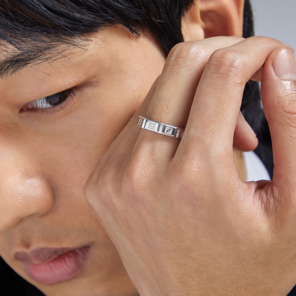 925純銀飾品保養:常見問與答。