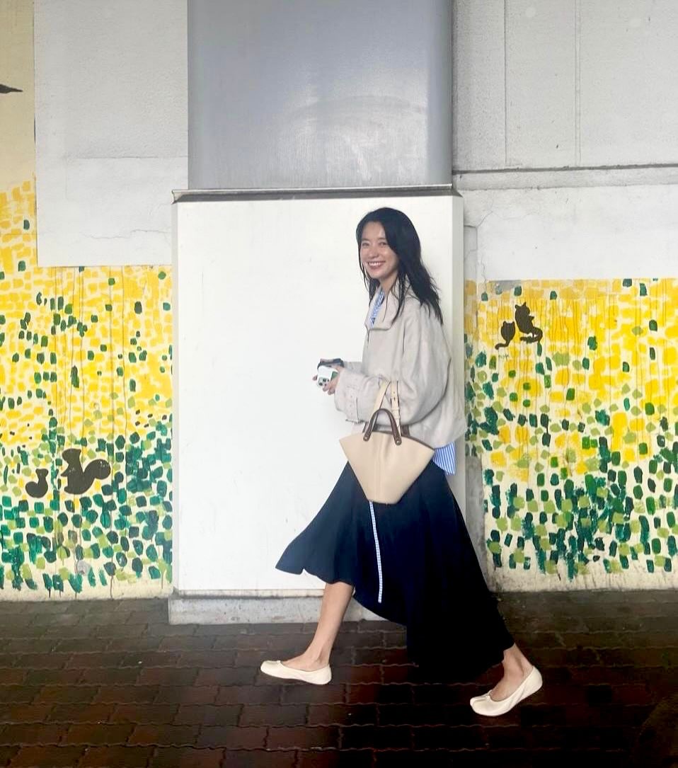 最後壓軸，我們要推薦韓孝周這套以 Maison Margiela 為主角的穿搭！