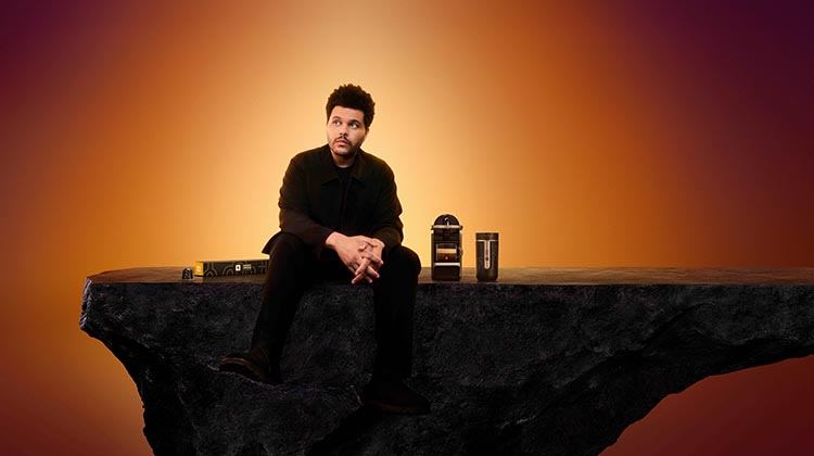 Nespresso也與加拿大R&B天王威肯The Weeknd攜手合作，以他母親之名「Samra」命名，全新推出Samra Origins限量系列。