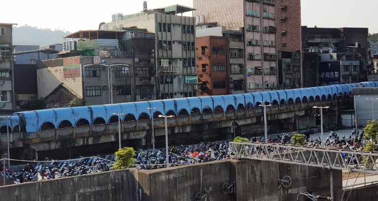 光是這麼多影視作品都曾在這裡拍攝，就足以證明基隆中山陸橋擁有無可取代的基隆文化地標意義。