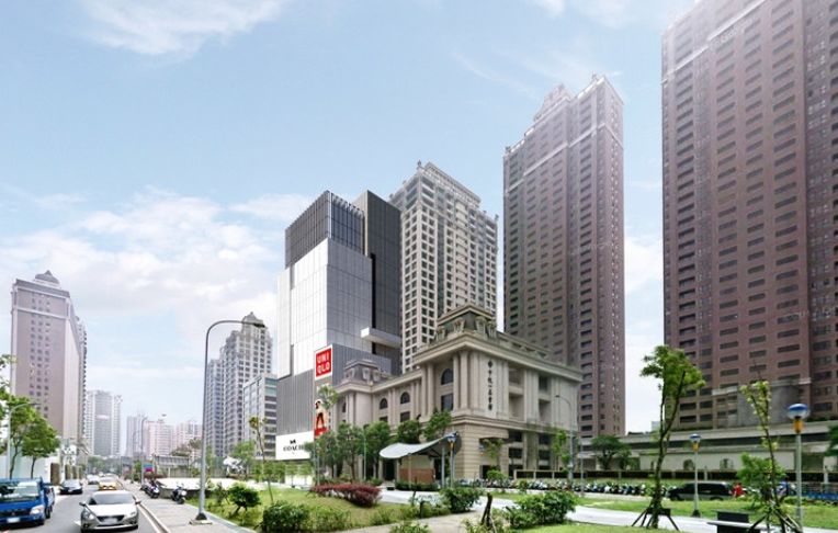 作為台北指標性百貨之一，「京站」百貨將於桃園區「同德五街」與「藝文二街」交叉口打造全新據點，並於今年初正式動工，預計 2029 年開幕。桃園京站以「綠光有氧新空間」、「沉靜體驗新生活」為設計主軸，融合商場與餐飲空間，規劃地上 13 層、地下 5 層。未來，不用再特地跑到台北車站，就能在桃園享受同樣高品質的購物與生活體驗。