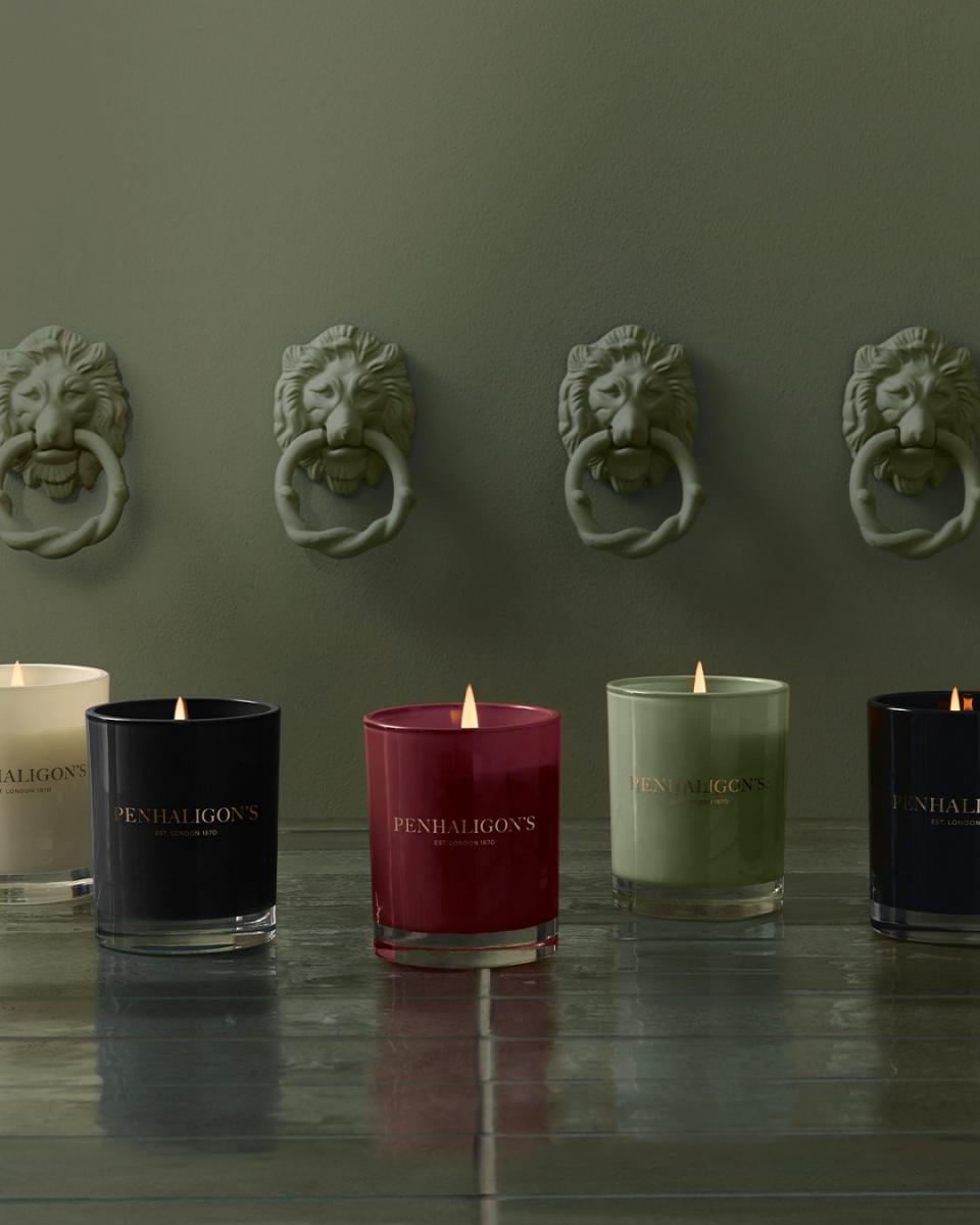 近年來，小眾香氛已成為全球香氛市場中增長最快的品類，Aesop、Le Labo 等品牌皆為其中佼佼者。如今，Puig 旗下的小眾香氛業務（Byredo 和潘海利根）已占全球高端香水市場 10.9%，成長幅度亮眼，也反映現代消費者在香氛選擇上更加挑剔與追求獨特。香氣不再只是與他人區別的方式，更代表一種「生活風格」的延伸，形塑個人獨一無二的特質。