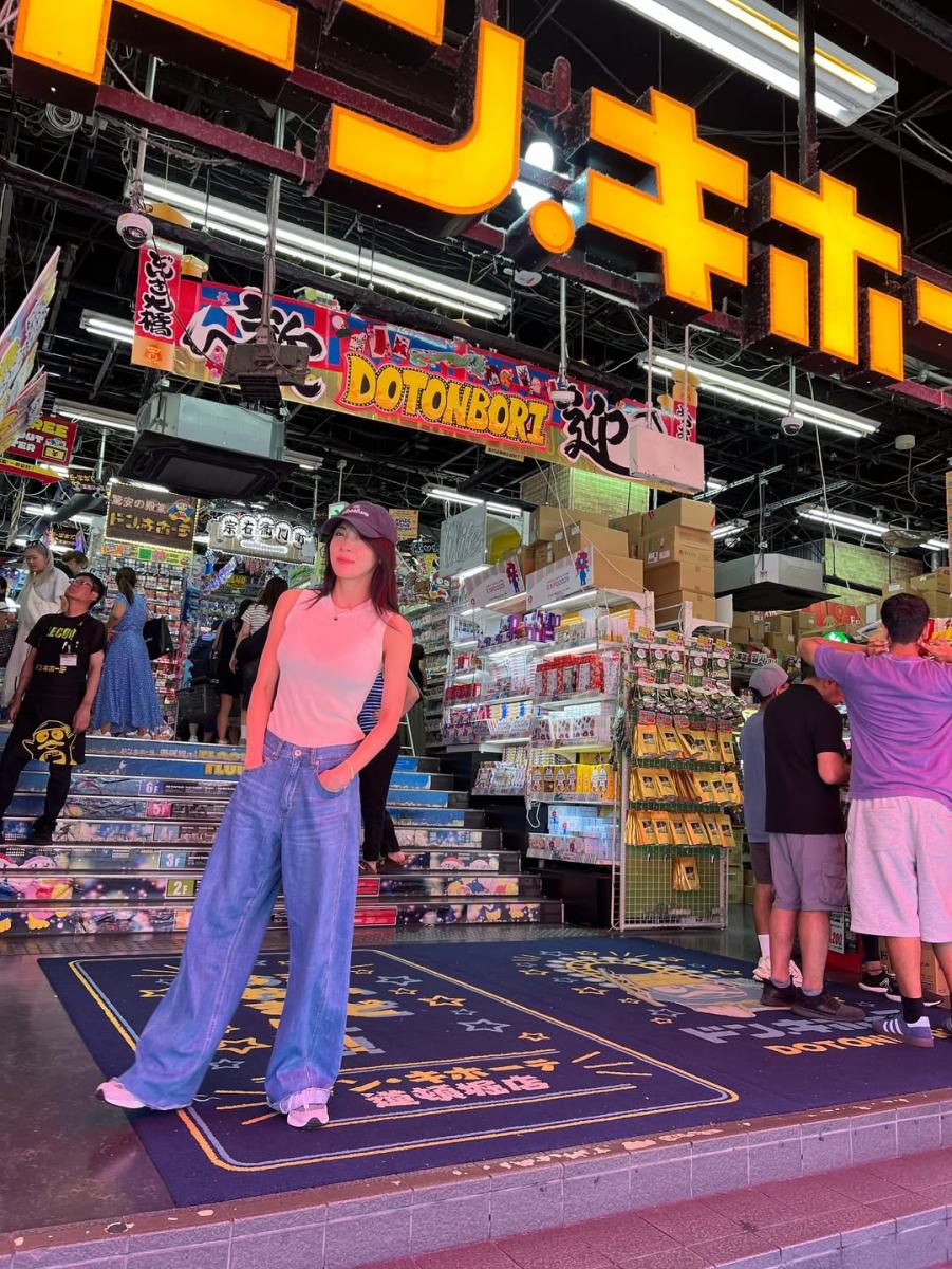   河智苑私著熱愛運用牛仔褲穿搭