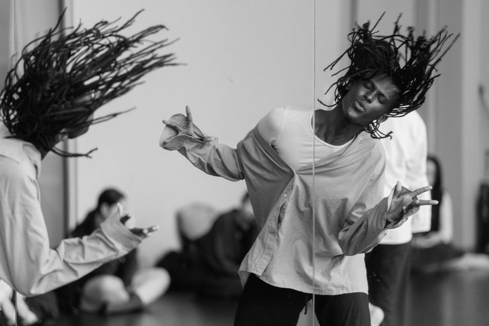 今年的陣容可謂豪華：來自歐洲與亞洲的 16 所藝術院校、超過 160 名師生，以及 23 位跨域藝術家 齊聚北藝中心，在課程、論壇、工作坊、共創與展演中，展開一場關於身體、思想與藝術的多重對話。