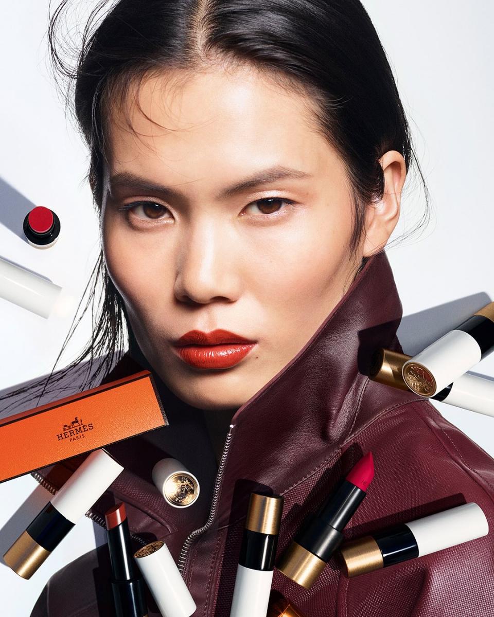 在此趨勢下，愛馬仕計畫推出首個護膚品系列，不僅是品牌演進的關鍵一步，也再次印證「高端美妝」已成為各大精品不可忽視的核心戰略領域。精品美妝的競爭，正邁向前所未有的激烈新局面。