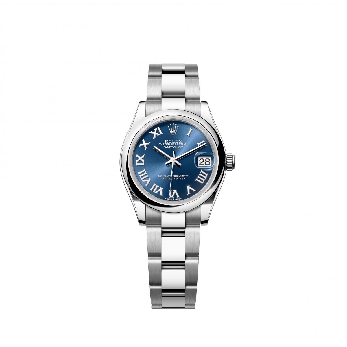 亮藍色 Datejust 31 像是把晴朗日光封存於錶盤之中，太陽光線效果的放射紋理，會隨手腕角度轉出不同層次的藍，像海面被風吹皺時的亮片，掀起粼粼反射。相較於 Oyster Perpetual 的極簡，Datejust 的魅力在於更完整的日常機能，小窗凸透鏡放大日期，像替忙碌生活加上一個清晰的提醒；快調瞬跳日曆也讓實用性更上一層。31毫米錶徑對多數女性而言比例恰到好處，足夠優雅，又能撐起俐落的都會感。若你希望人生第一只 Rolex 帶著明確的專業氣場，這款亮藍便是理想選擇，不以鑽石取寵，而以精準結構與光影細節，為每一次抬手確認時間，落下自信的註解。