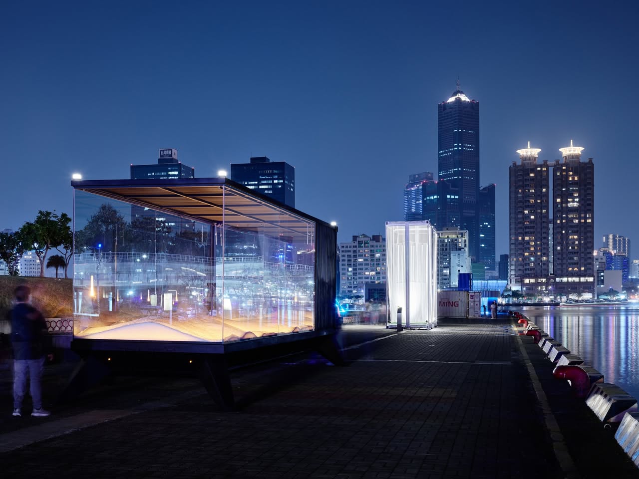 自 2001 年以來，高雄國際貨櫃藝術節已成為台灣最具指標性的城市藝術活動之一。以承載港口記憶的貨櫃為創作媒材，將高雄百年海港的產業、歷史與文化能量轉化為城市空間中的大型藝術裝置。二十多年來，貨櫃藝術節讓藝術走入公共場域、碼頭與市民的生活，見證了城市景觀與文化想像的變化與茁壯。