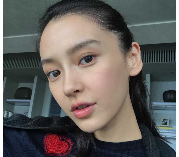 不要再把眉毛畫的又粗又平啦 新年就是要自然流星眉 Bella Tw儂儂