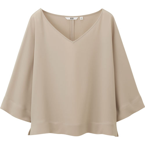 Uniqlo 7分袖女裝垂墜風上衣,790元。