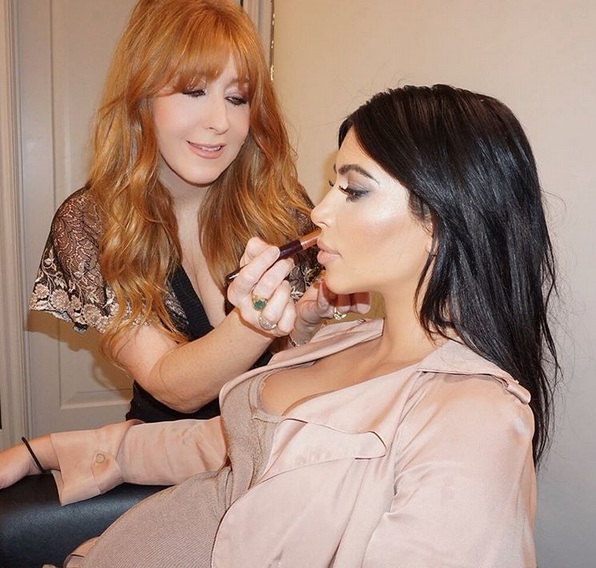 Charlotte Tilbury 和 Kim Kardashian 合作推出彩妝教學