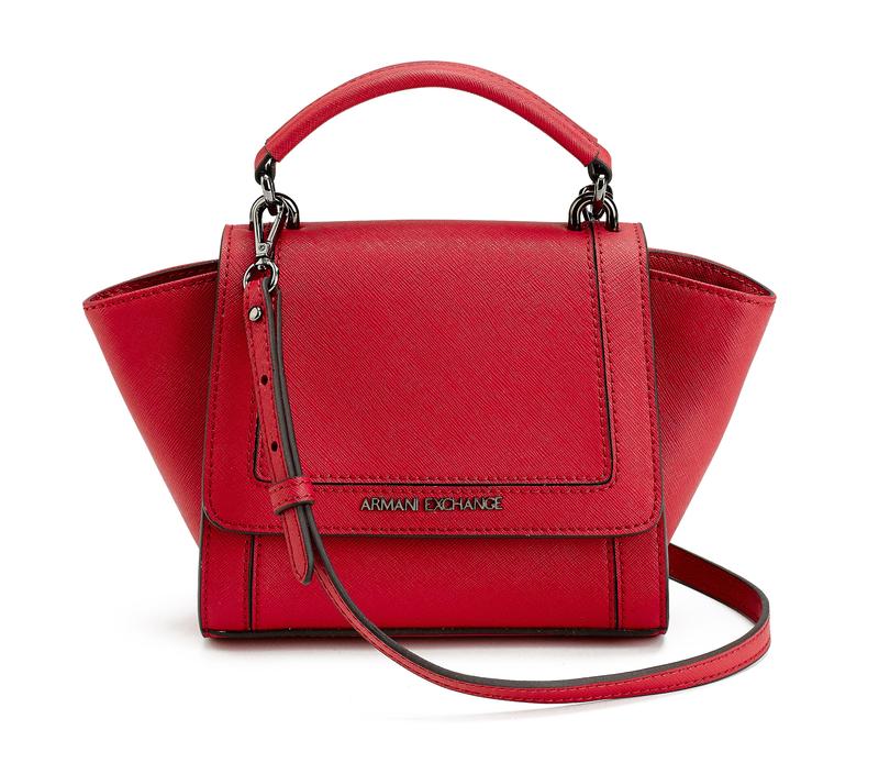 Armani Exchange 胭脂紅手提斜背包,6,190元。