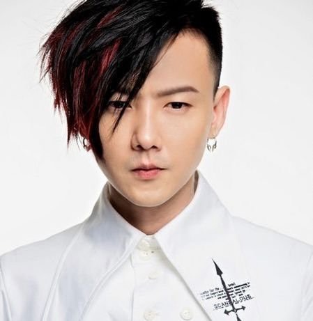 黃義達即將復出演藝圈！盤點5位2000年初期曾經紅極一時的歌手近況，網友敲碗黃立行、許慧欣復出！