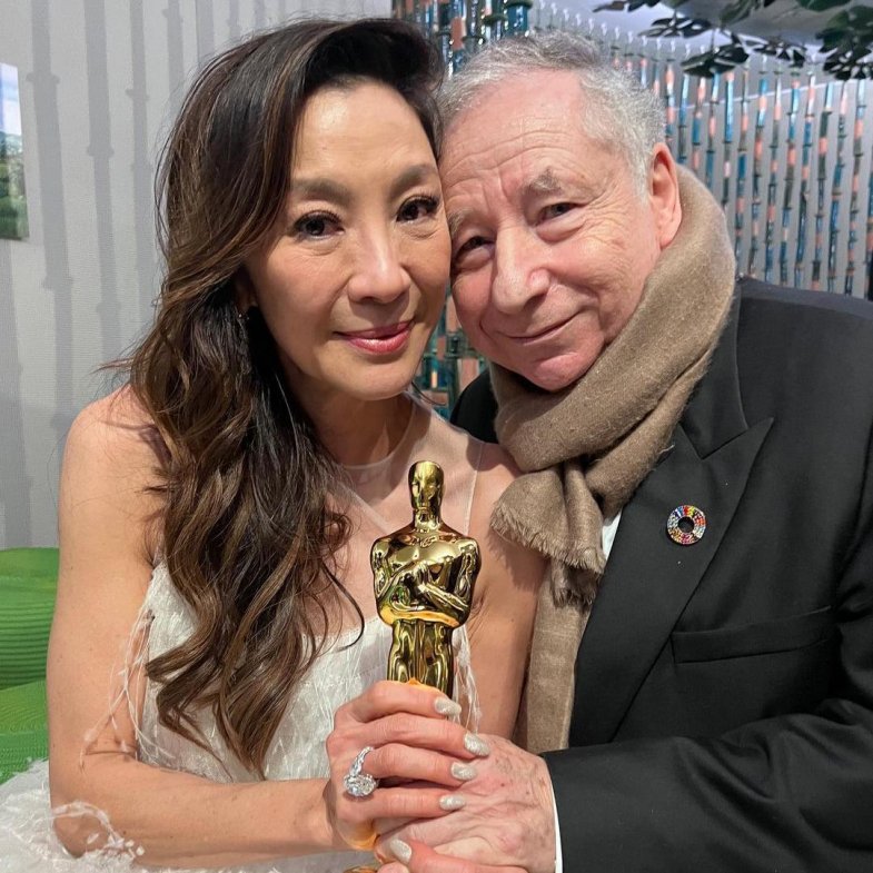 楊紫瓊結婚了！長跑19年嫁法拉利前總裁Jean Todt，友人曬婚禮照17歲忘年戀修成正果！