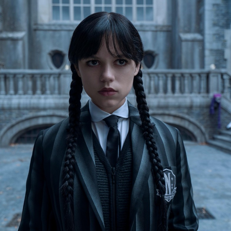 Netflix《星期三2》8月回歸！5大看點：珍娜奧特嘉揪「弟弟」上學