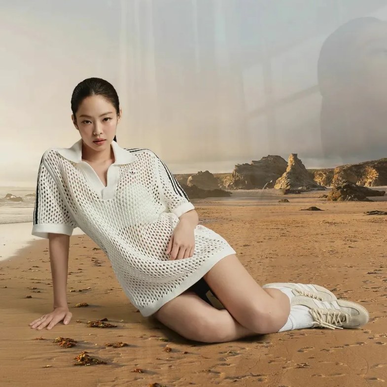 2025洞洞衣穿搭：10個多層次穿搭公式＋單品推薦，Jennie、泫雅親自示範