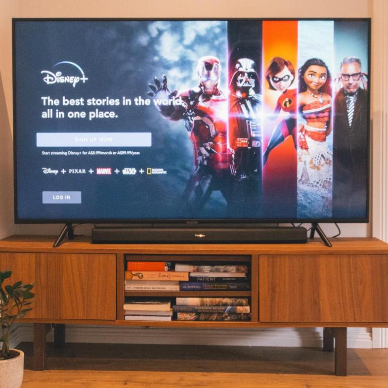 Disney超車Netflix成全球最大串流！4點現象解析：迪士尼三平台分進合擊，漫威粉「院線導串流」策略成功了嗎？