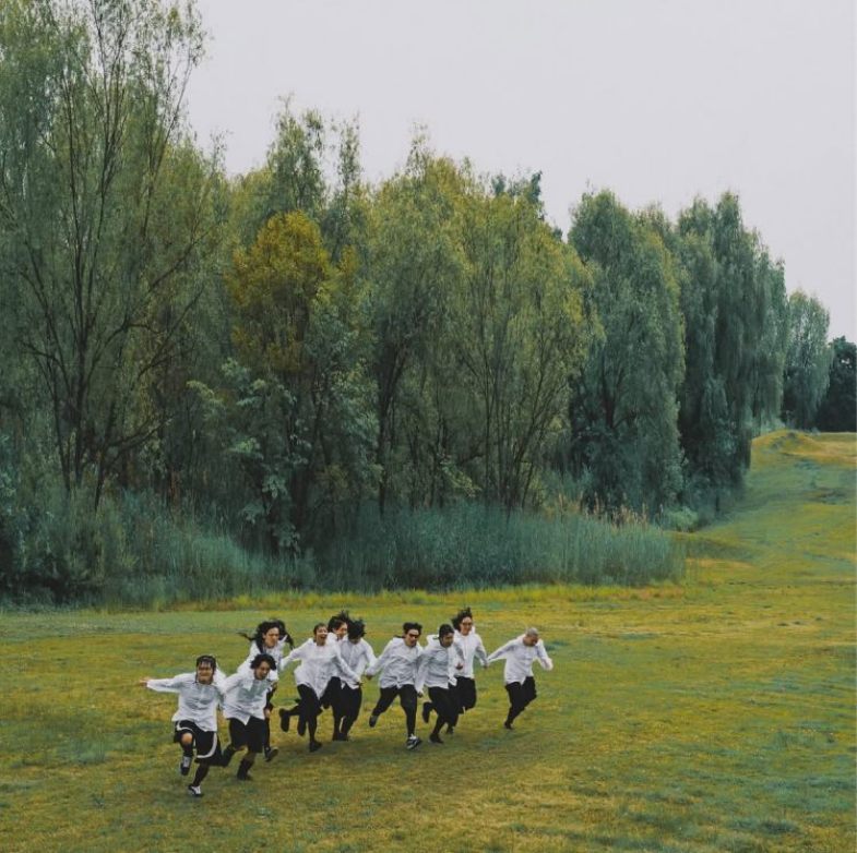 韓國獨立天團Hyukoh 8月登「潮台北」！落日飛車合作專輯《AAA》究竟有多紅？