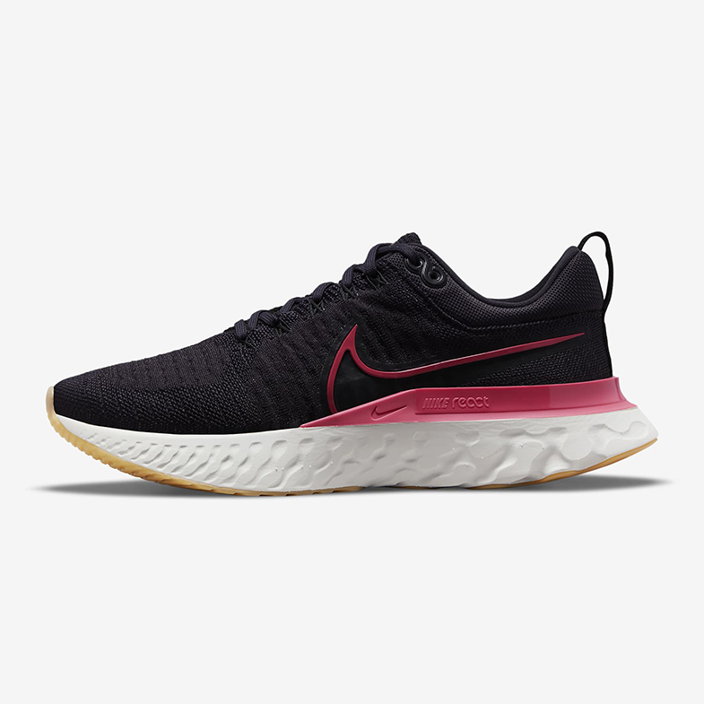 疫情解封解救「發福」身材！Nike網購比買Top7黑跑鞋，不只百搭好穿還能讓你跑更遠！
