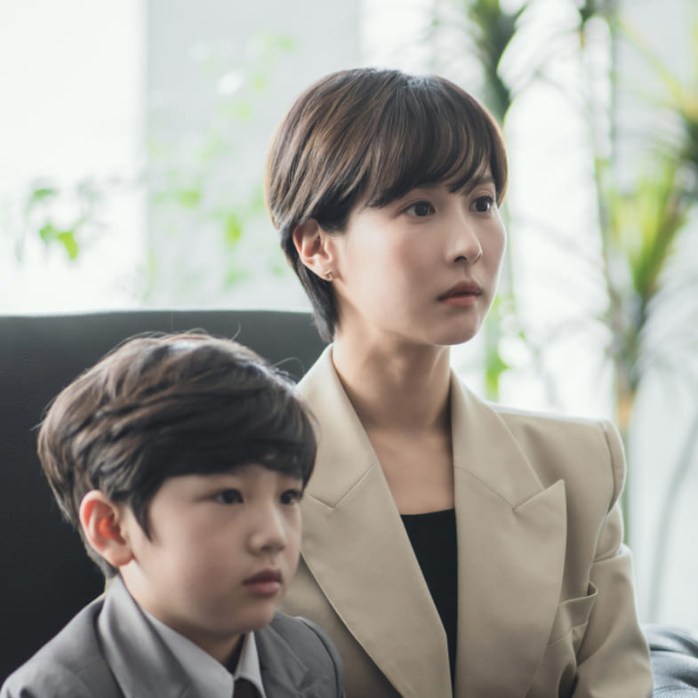 《寄生上流》富太太新作！曹如晶《High Class》上演小三互摑巴掌超狗血，網友稱：《上流戰爭》+《天空之城》綜合版