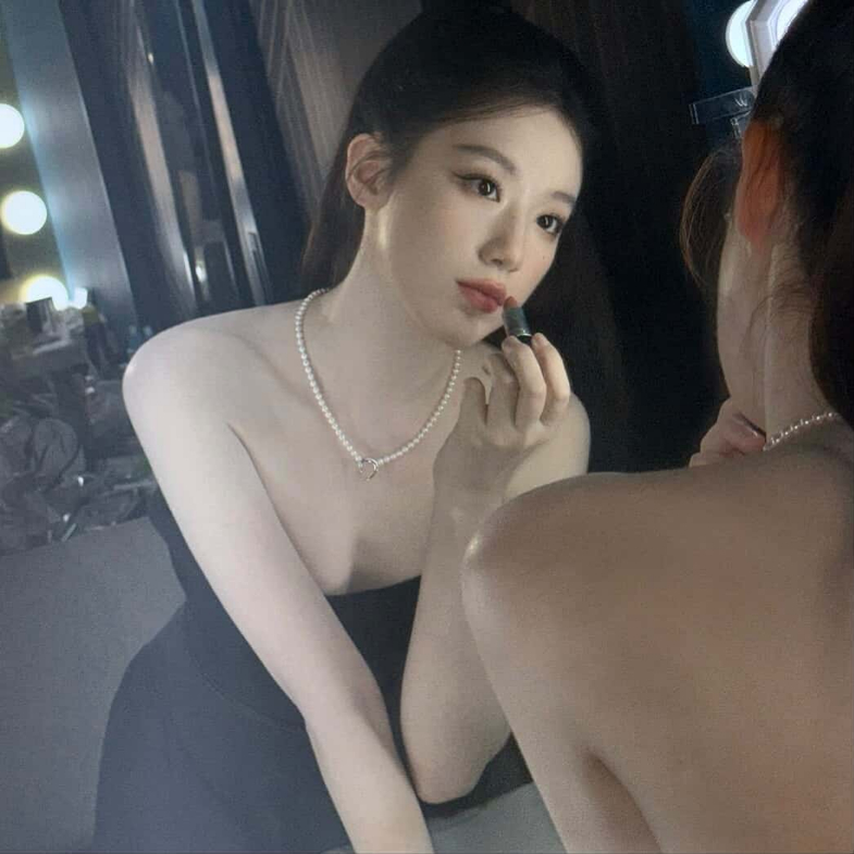 i-dle舒華主持韓綜《鑑定師》喊話合體周子瑜？5大精彩亮點搶先看