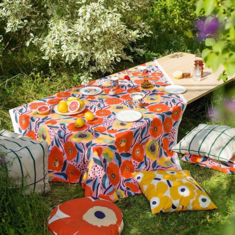 Uniqlo四度聯名Marimekko！9款「人氣印花」登場，這件羽絨服日本搶翻天
